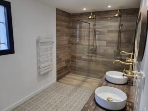 Création et pose d'une salle de bains sur mesure Fontaine-la-Mallet
