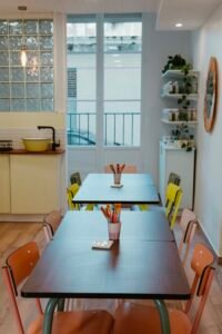 Conception et pose de rangements sur mesure pour une boutique Le Havre